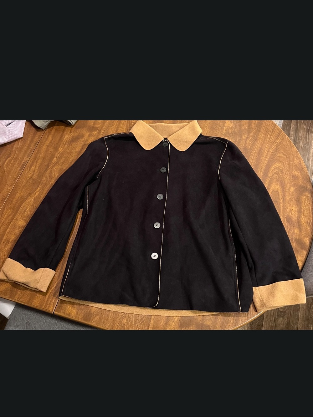 Women’s Black and Tan Contrast Collar Button-Up Jacket Size Medium